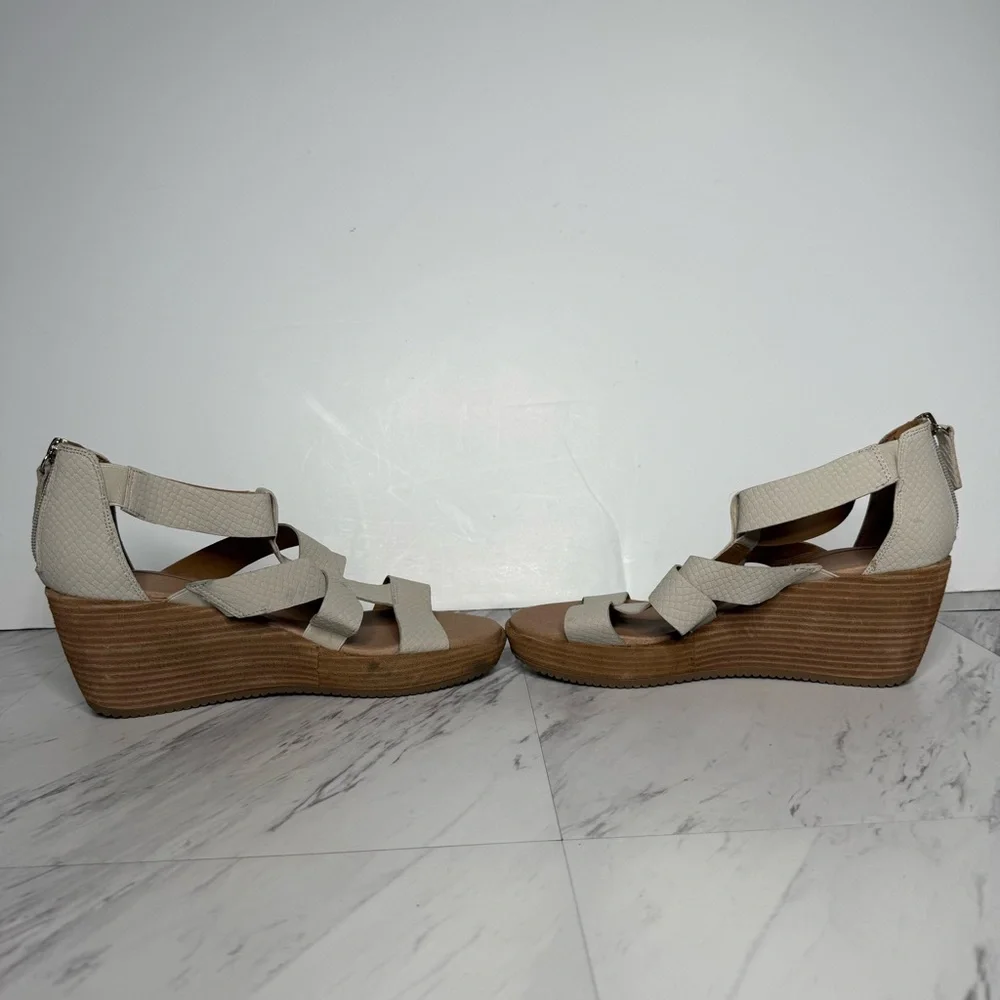Dr. Scholl's Later Strappy Wedge Sandal 9M